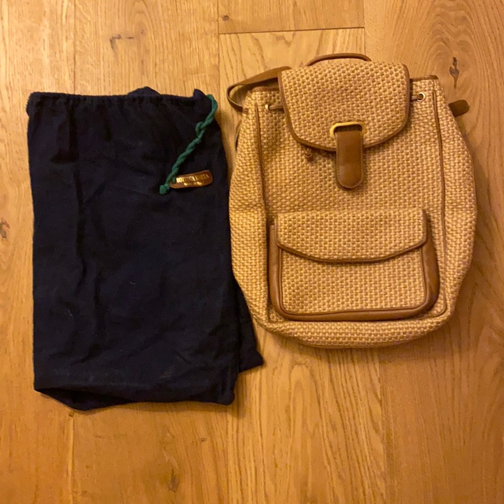 Vintage Bottega Veneta backpack (1995).
